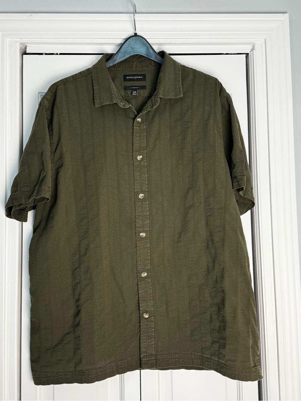 Banana Republic Men’s Short-Sleeve Button Down Shirt - Olive Green